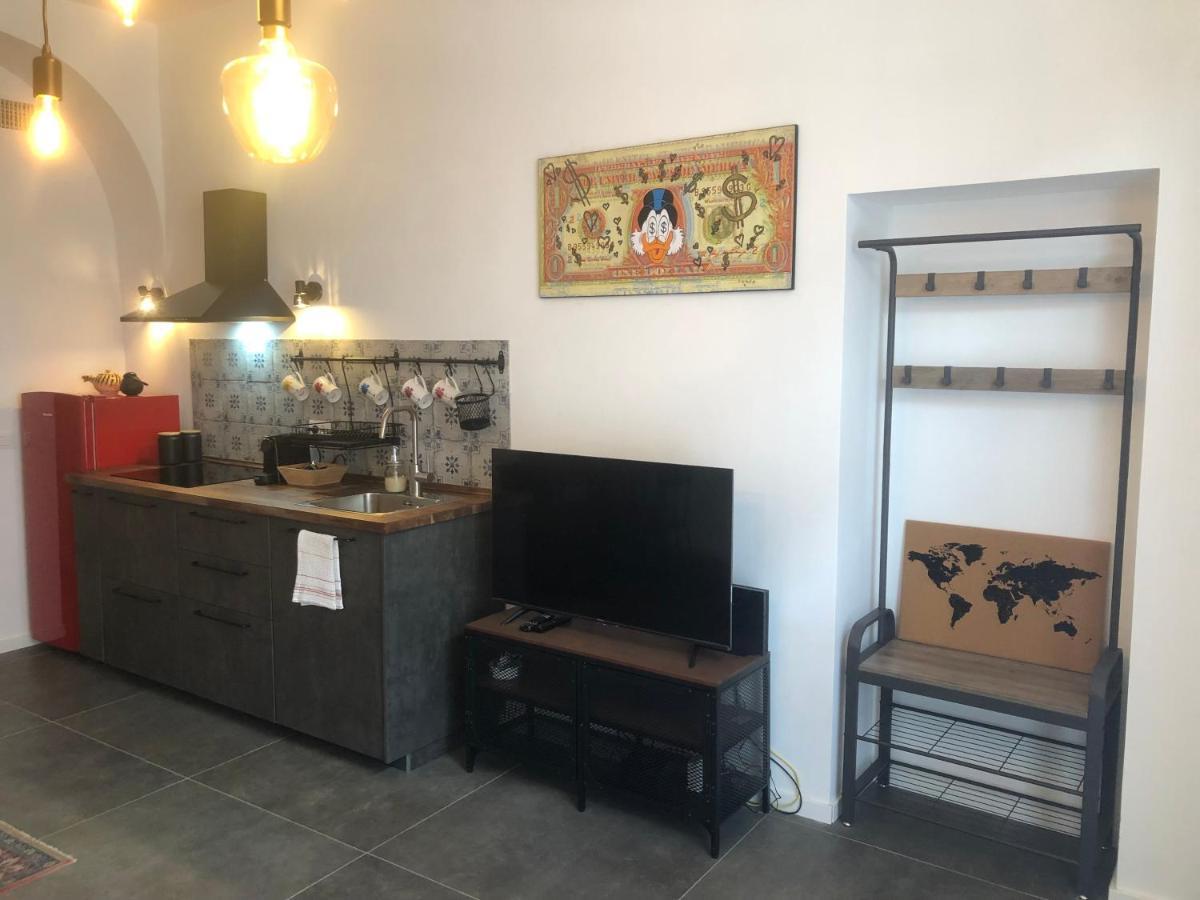 Home In Trast II Rome Bagian luar foto